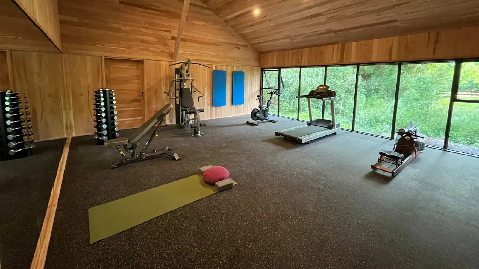 &Beyond Vira Vira gym