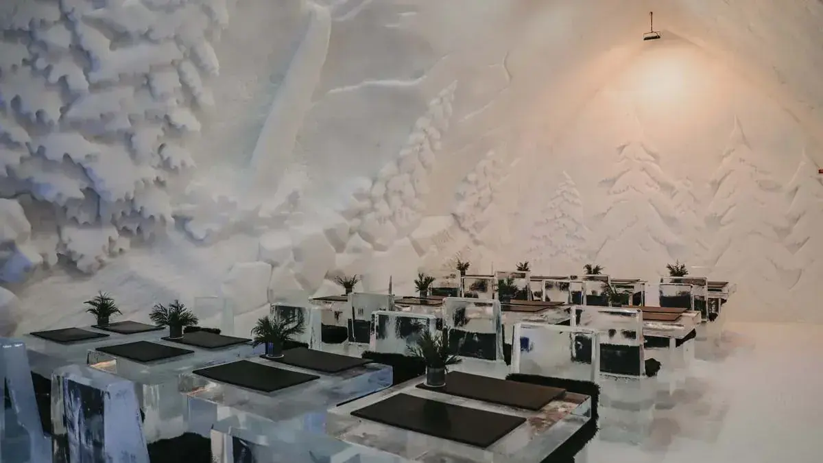 The restaurant at the Hotel de Glace in Quebec City
