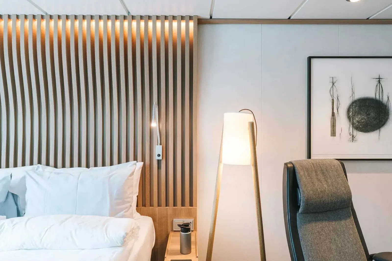 A standard cabin aboard MS Fridtjof Nansen