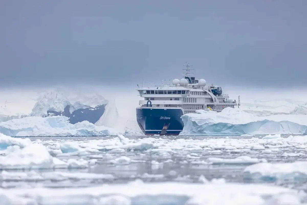 Swan Hellenic SH Diana expedition ship exterior