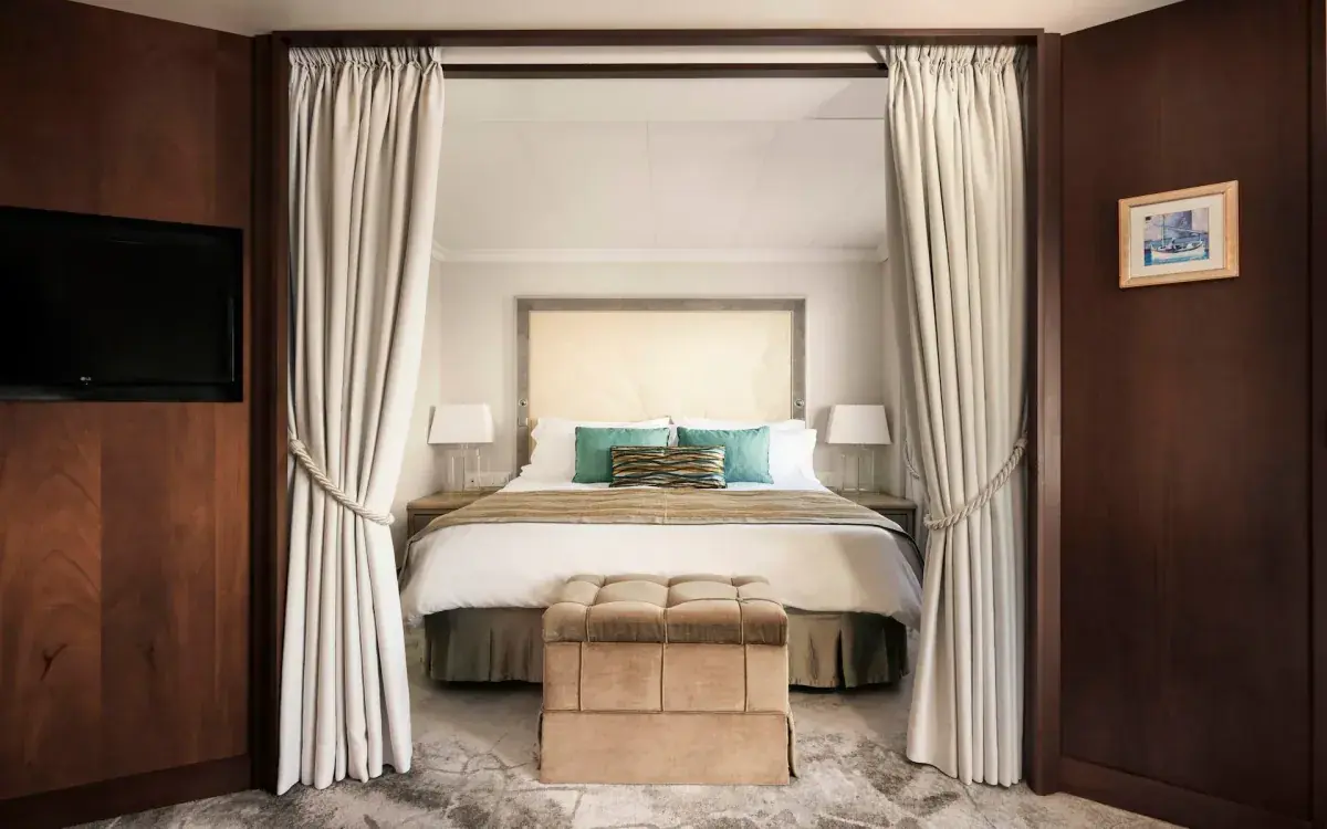 Crystal Symphony cruise ship Sapphire Veranda suite