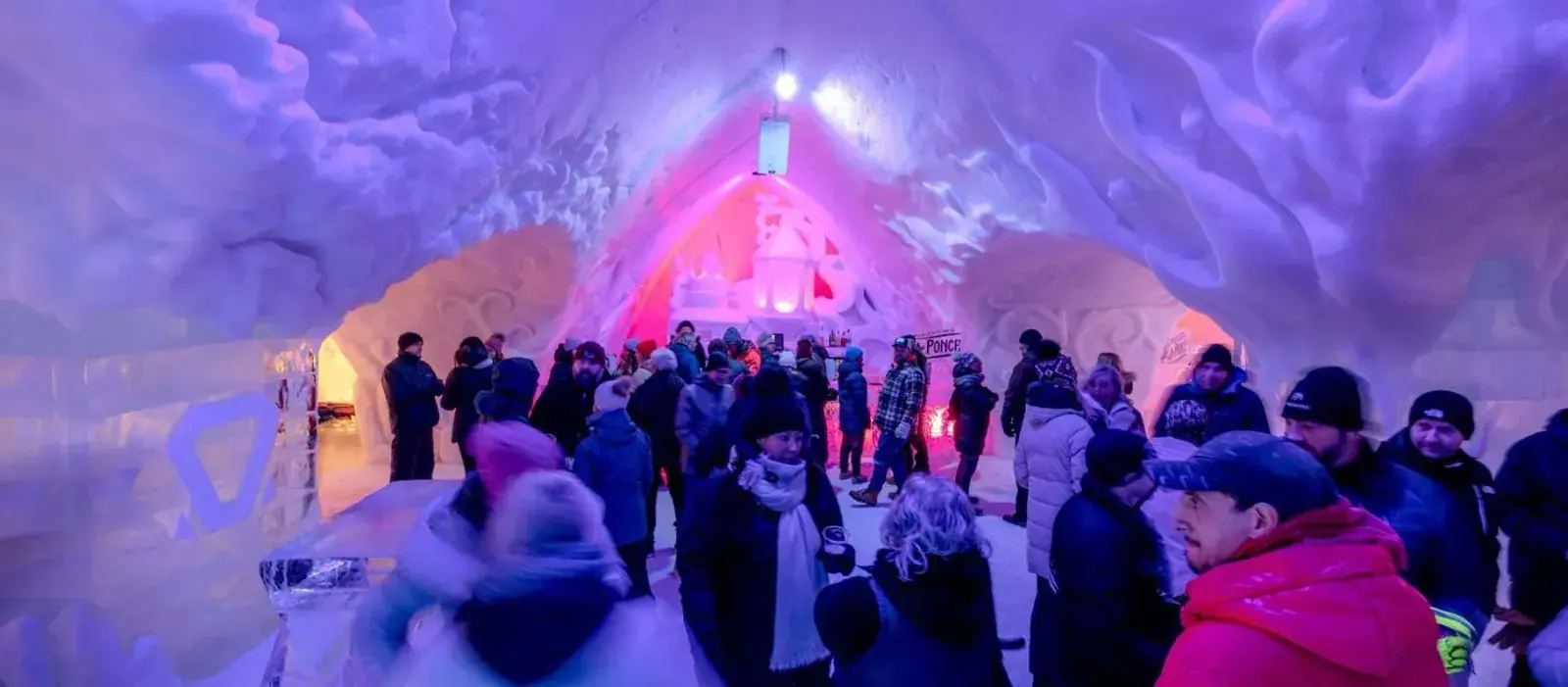 Bar and lounge inside the Hôtel de Glace