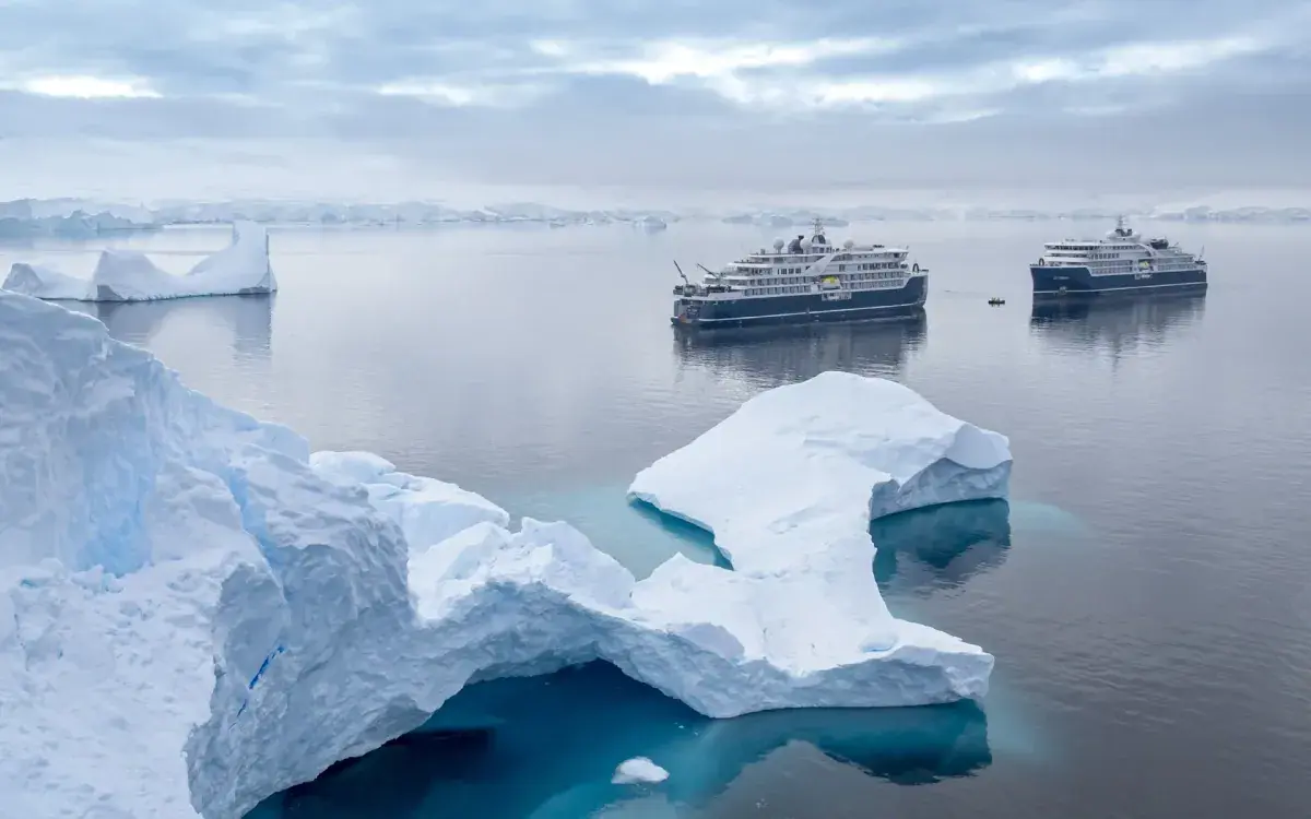 Two Swan Hellenic cruise ships in Antarctic waters