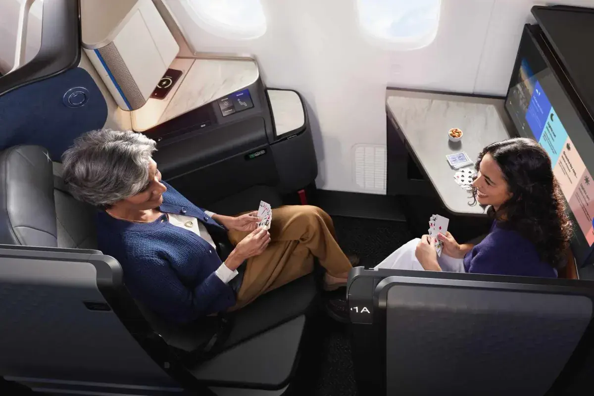 United Airlines Polaris Studio with 2 passengers