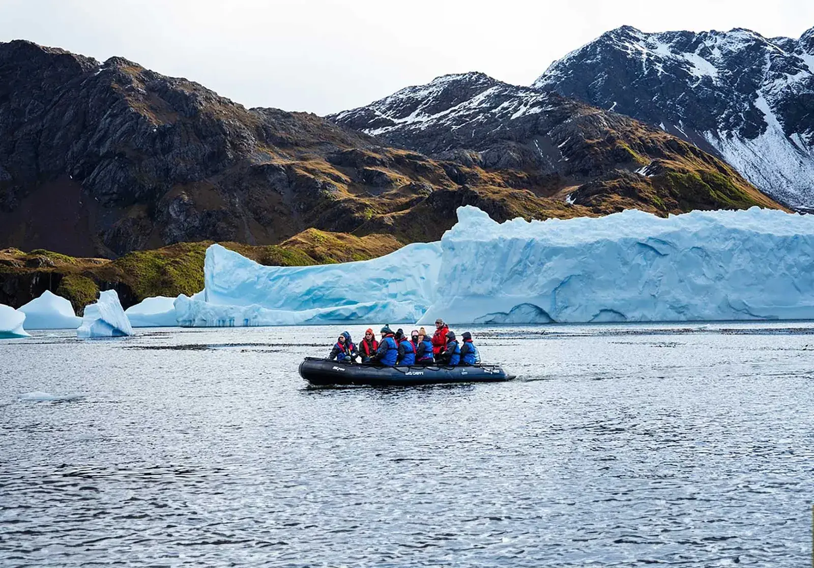 Aurora Expeditions cruise ship zodiac cruise