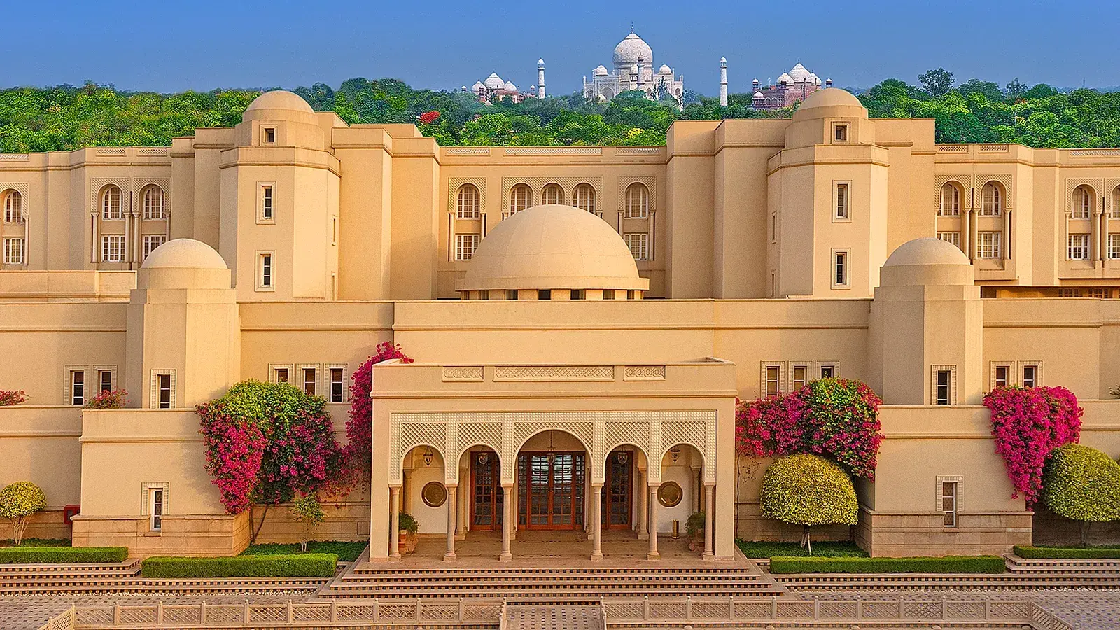 An Oberoi resort overlooking Taj Mahal