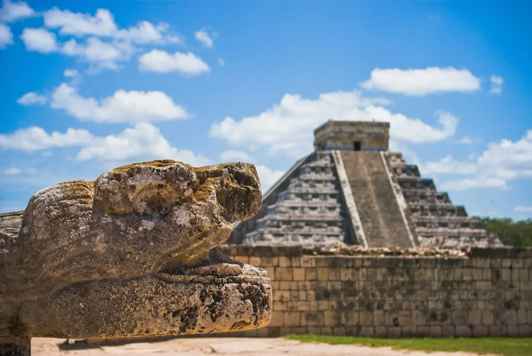 The pyramid of Chichen Itza in Yucatán, Mexico