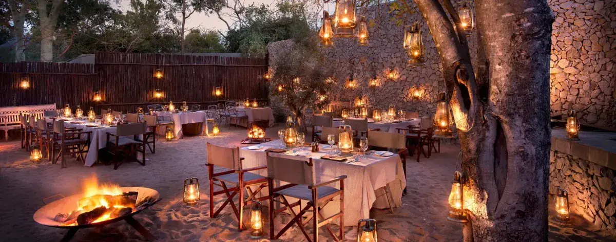 &Beyond Ngala Safari Lodge: Firepit Lounge