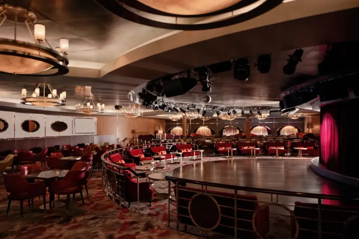 Crystal Serenity: Stardust Club & Supper Club