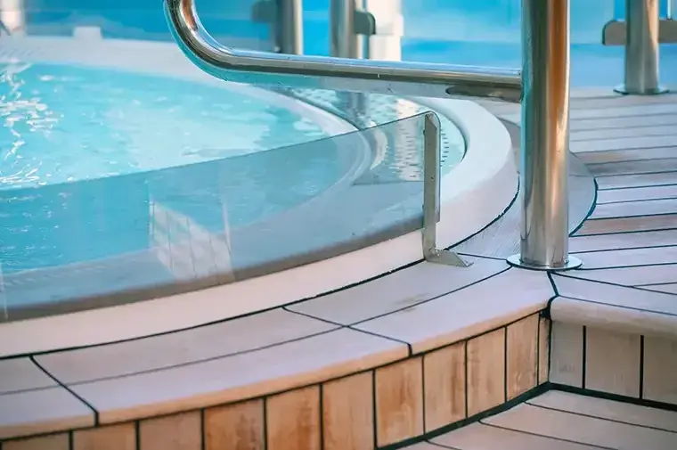 MS Fram: Hot Tubs
