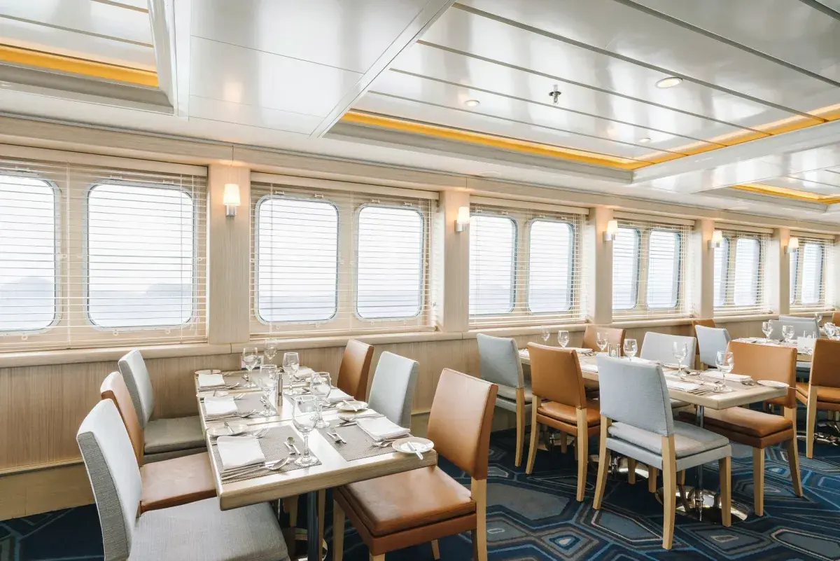 MS Santa Cruz II: Beagle Restaurant