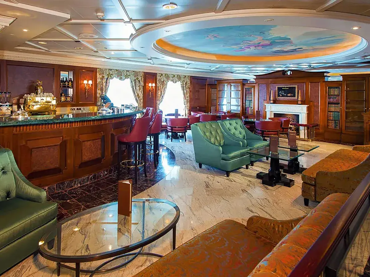 Oceania Insignia Baristas coffee bar