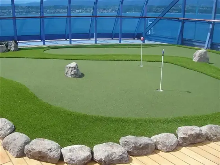 Oceania Insignia mini golf on sports deck