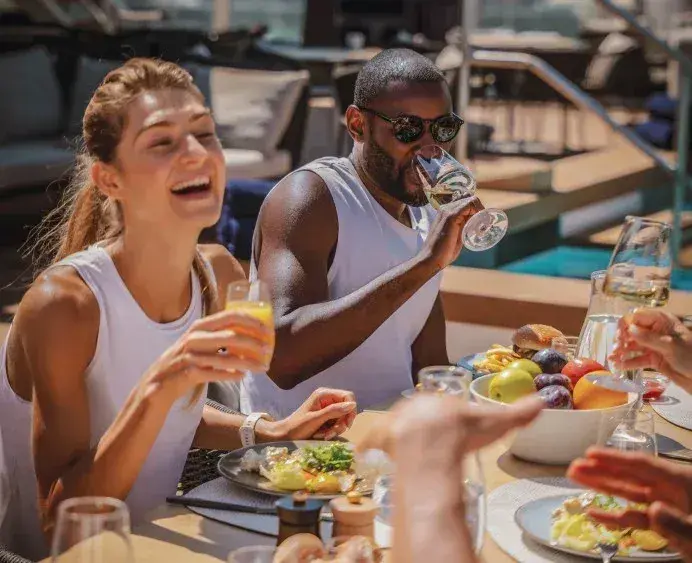 Swan Hellenic HS Minerva: Pool Bar + Grill