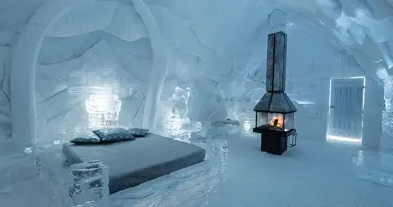 Hotel de Glace: Premium Deluxe Suite with Fireplace, Spa & Private Sauna