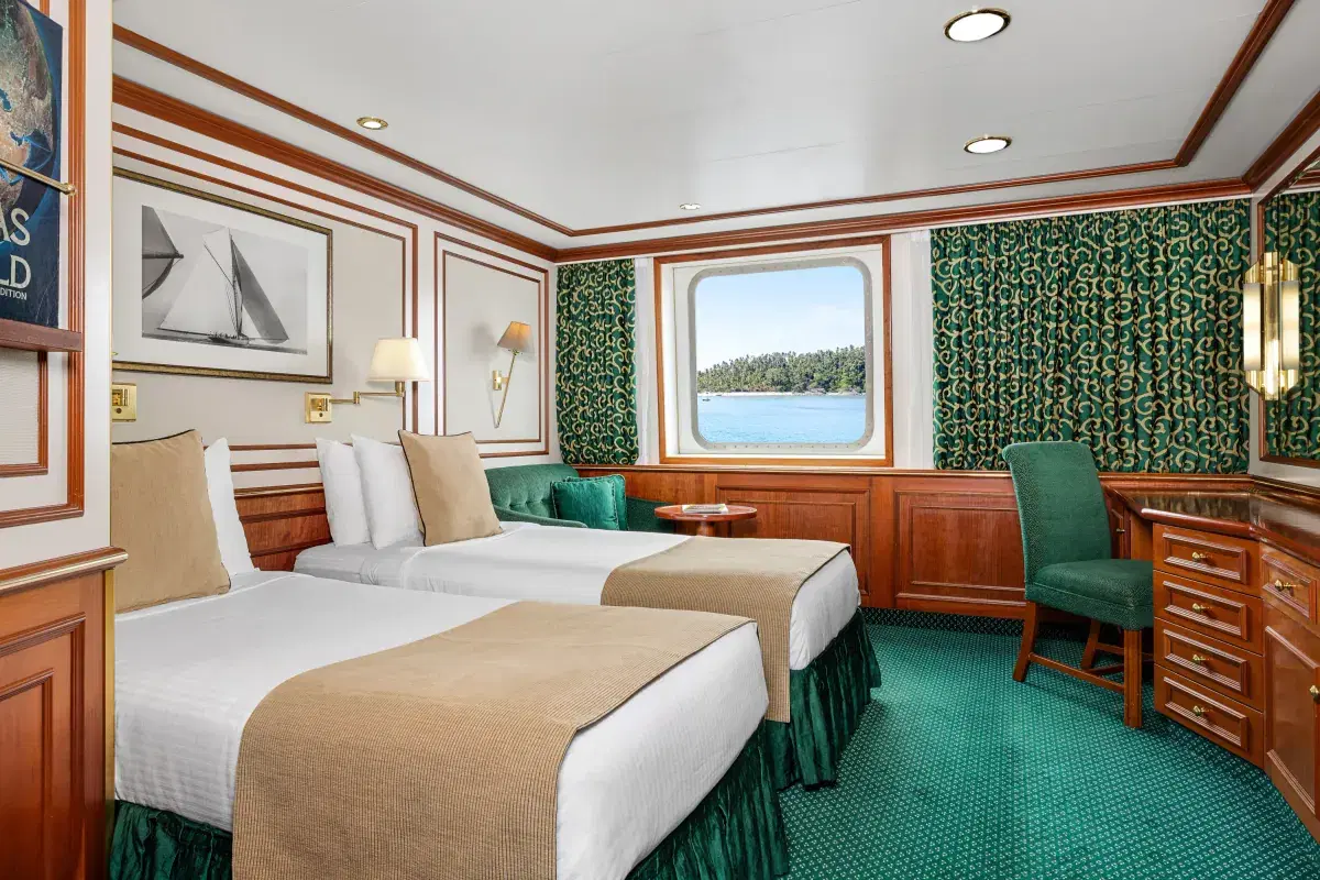 National Geographic Orion Category 3 cabin