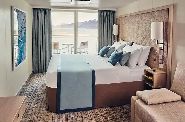 National Geographic Resolution Category 04 cabin interior