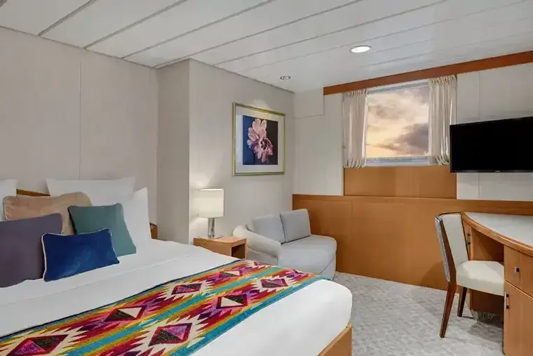NatGeo Gemini: Category 2 room interior