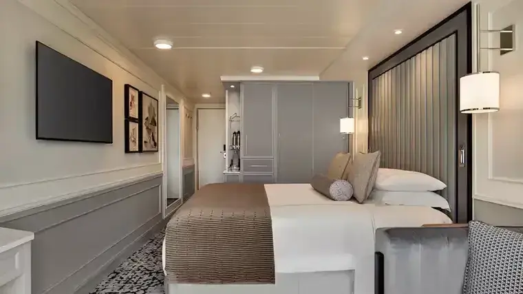 Oceania Marina Oceanview stateroom