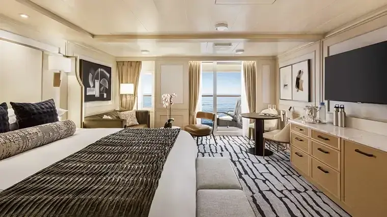 Oceania Marina Penthouse Suite