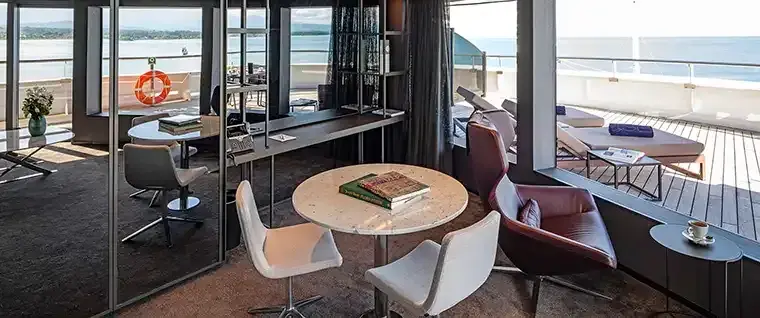 Scenic Eclipse: Grand Panorama Suite