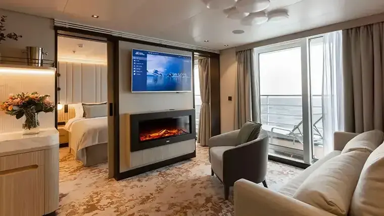 Swan Hellenic SH Diana Premium Suite interior