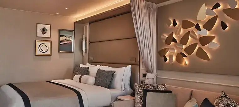 Silver Endeavour Deluxe Veranda Suite interior