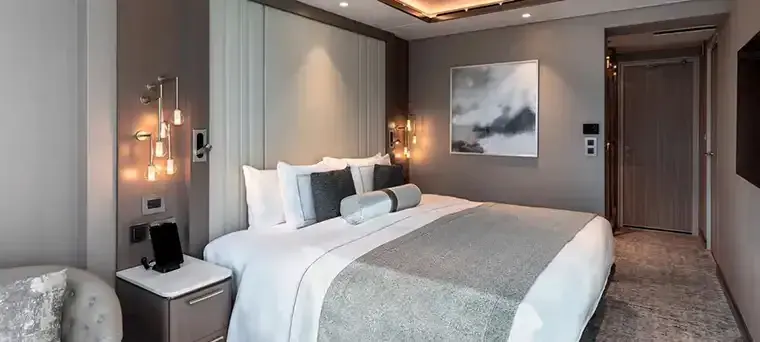Silver Endeavour Signature Suite interior