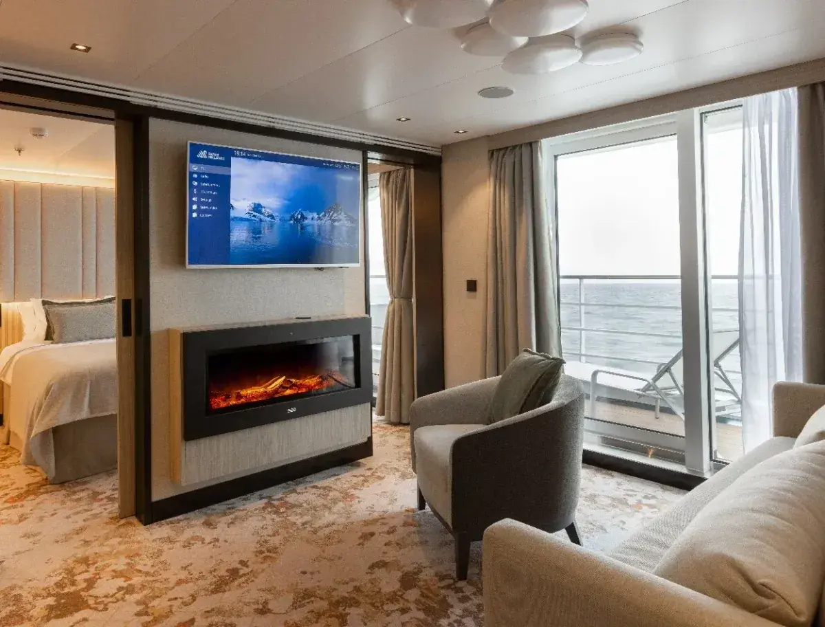 Swan Hellenic HS Minerva Premium Suite