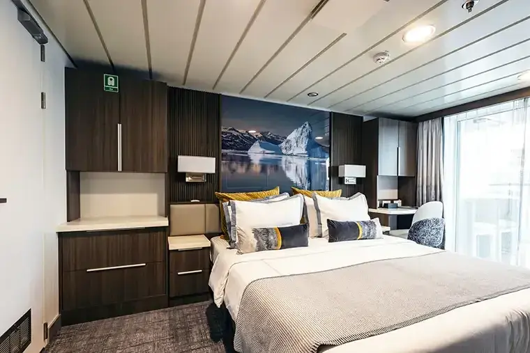 Sylvia Earle Junior Suite interior