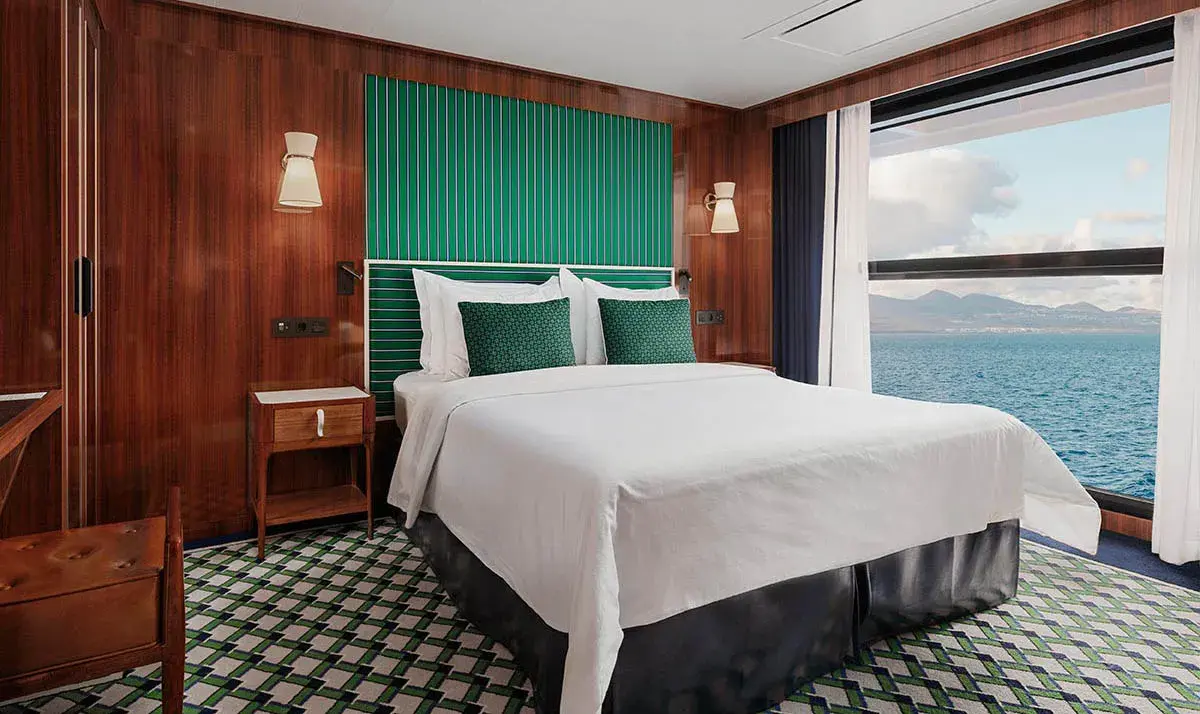 World Traveller: Deluxe Horizon Suite