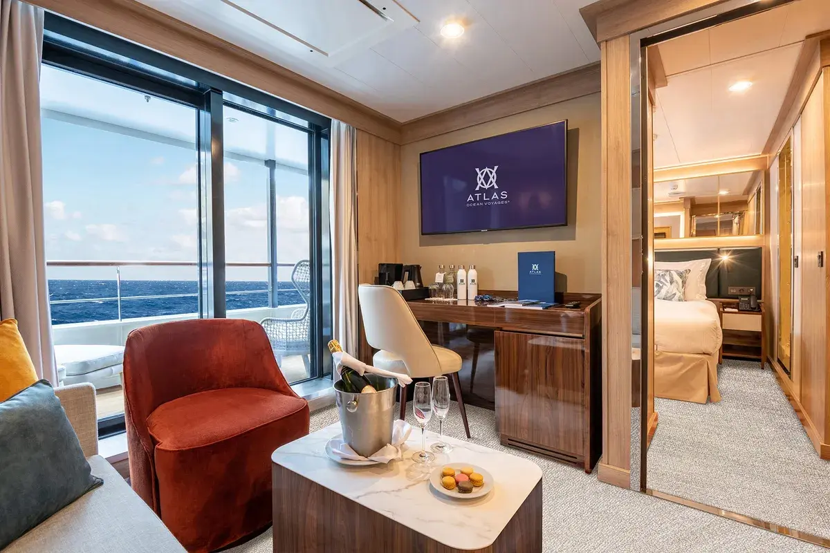 World Voyager: Journey Suite