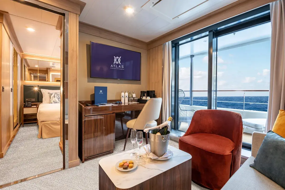 World Voyager: Navigator Suite
