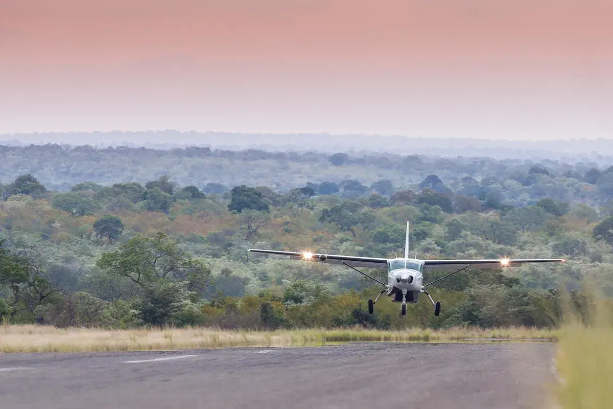 A Federal Air Cessna Caravan takes off from Kruger National Park