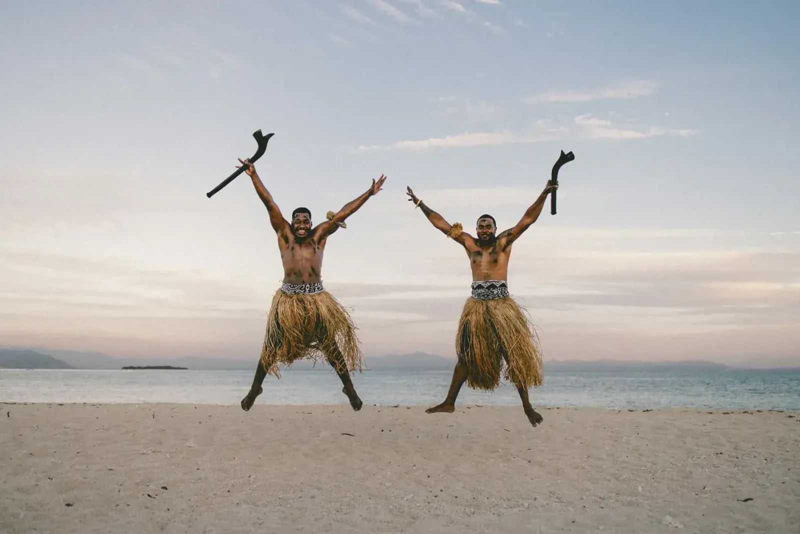 Traditional Fijian dancers on Beachcomber beach