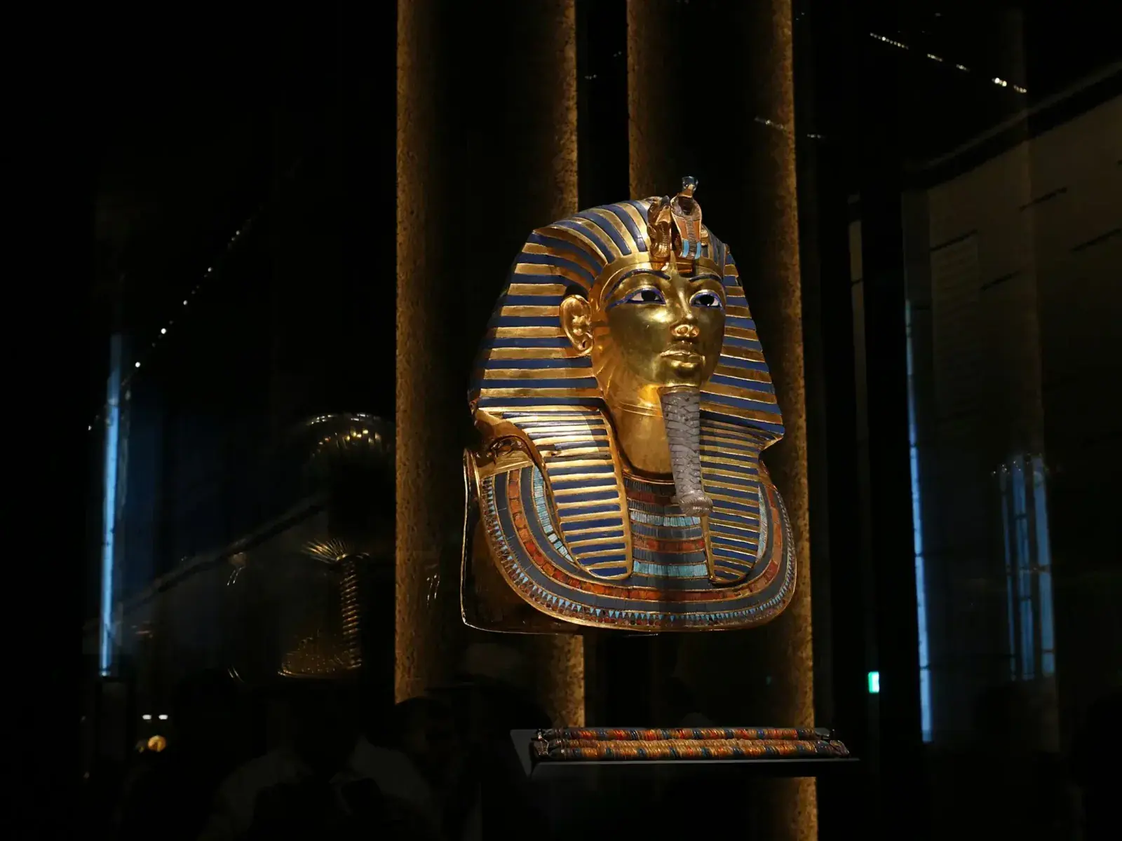 King Tutankhamun gold mask