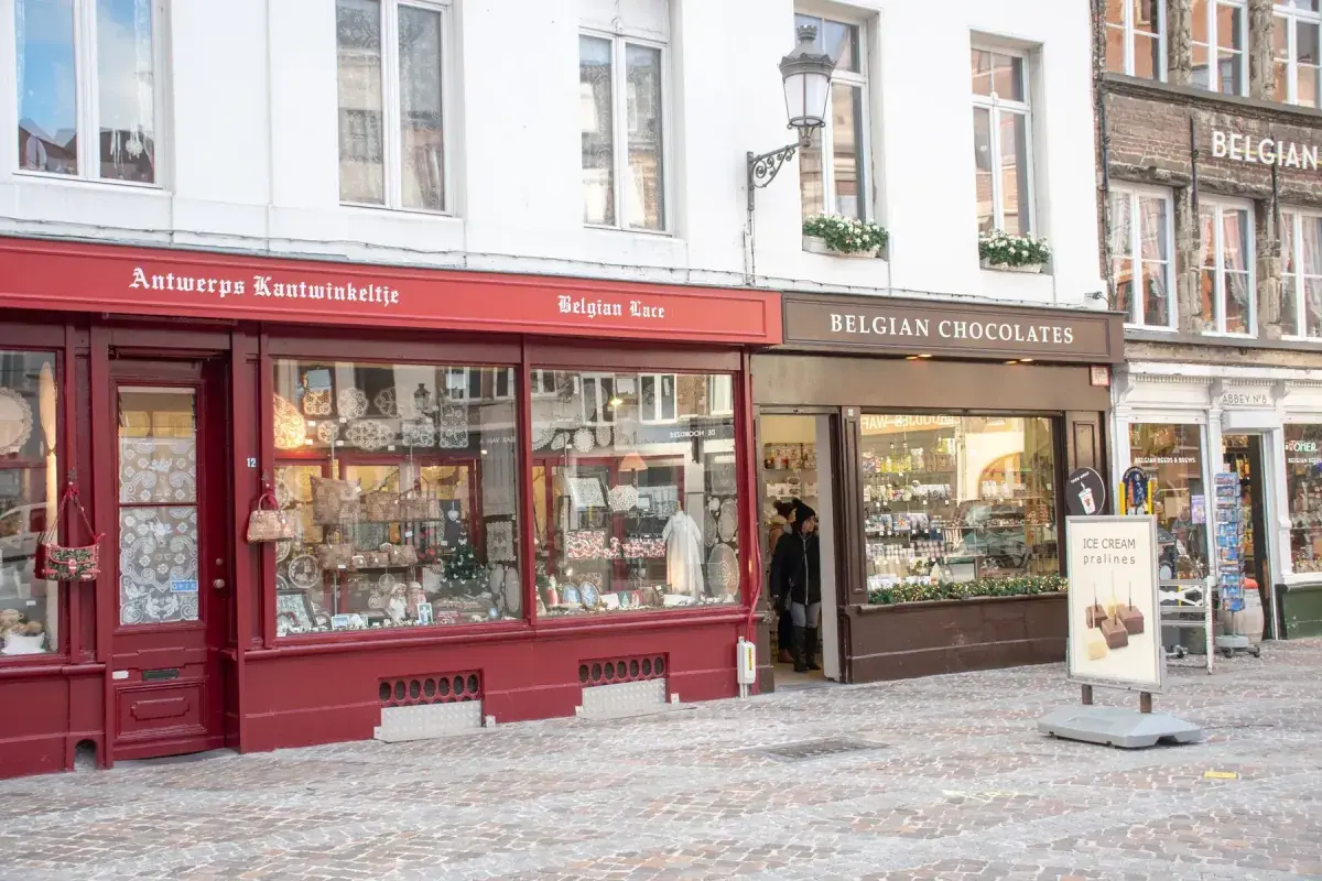 elgian chocolate shop windows in Antwerp
