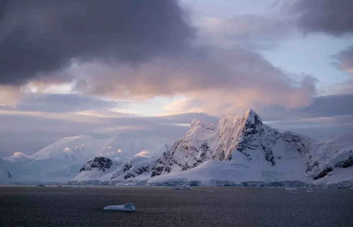 The last view of Antarctic mountains from the Drake Passage